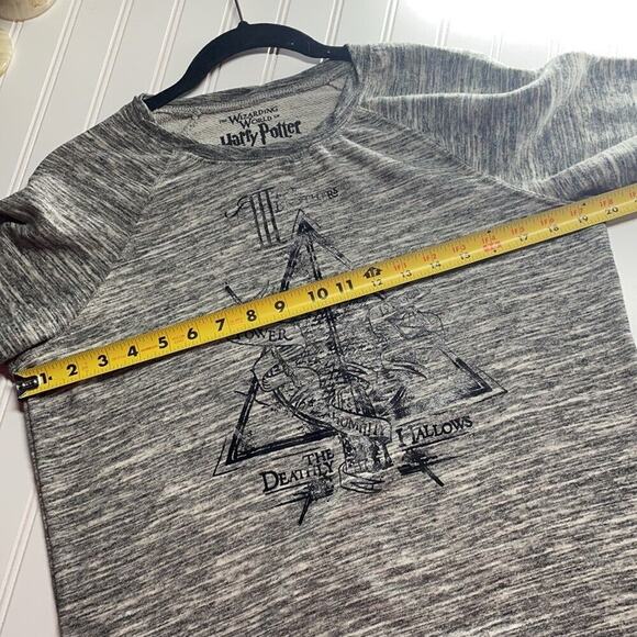 Harry Potter Women’s Gray Long Sleeve Crew Neck Sweatshirt Size XS - Picture 4 of 6